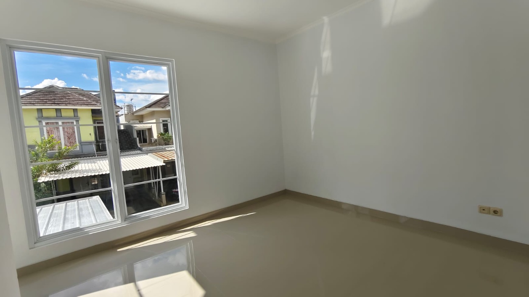 Rumah Minimalis Siap Huni Kota wisata Cibubur