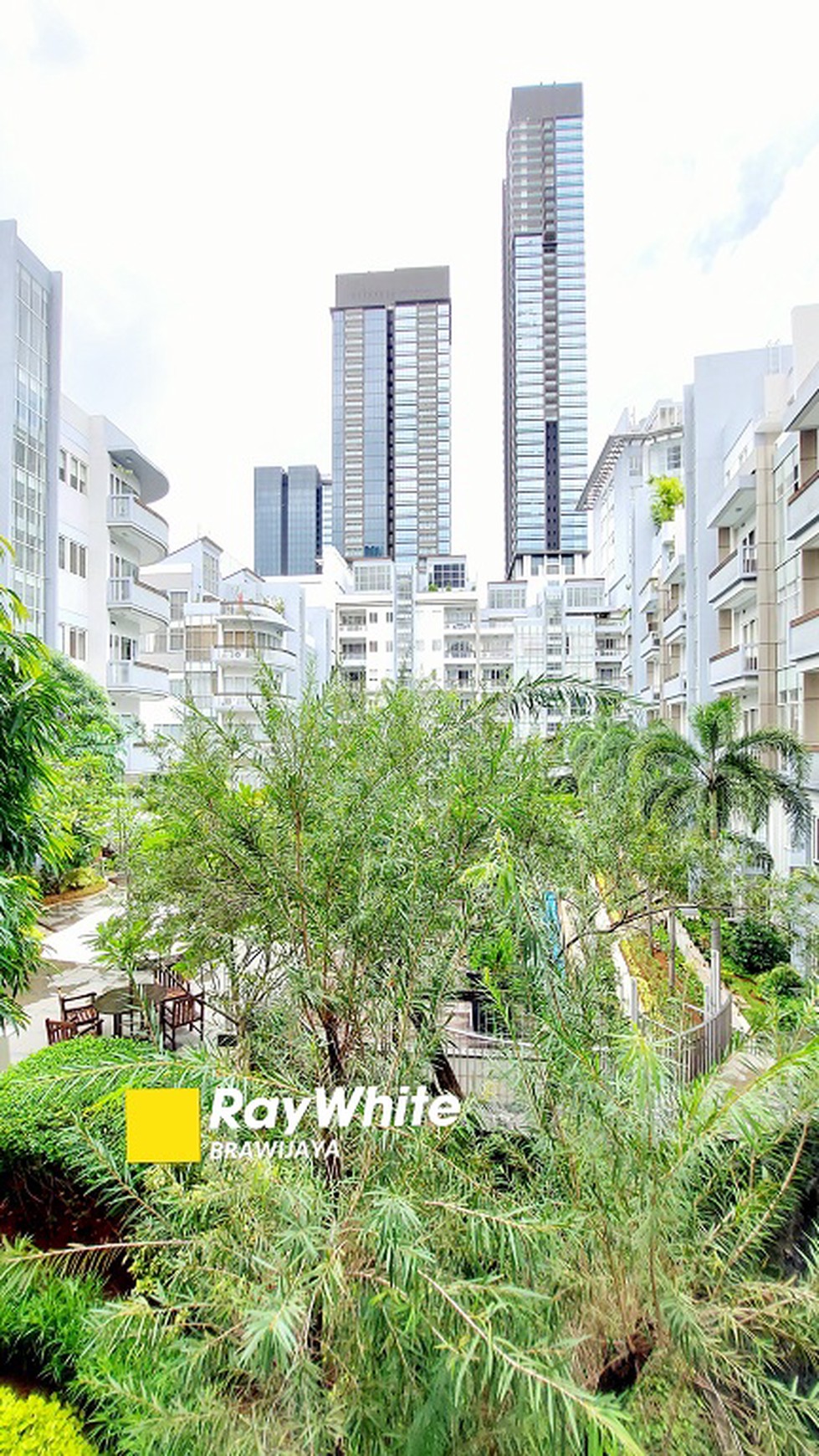 Apartemen Pearl Garden Resort (Low Rise Apartment) di Jl Gatot Subroto, Jaksel, Dekat SCBD
