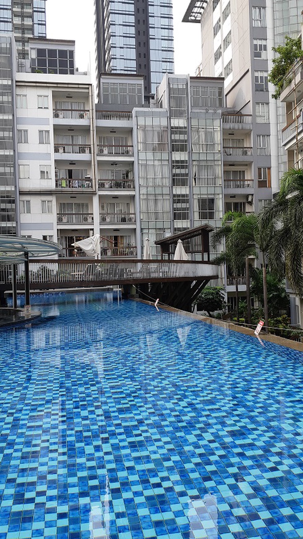 Apartemen Pearl Garden Resort (Low Rise Apartment) di Jl Gatot Subroto, Jaksel, Dekat SCBD