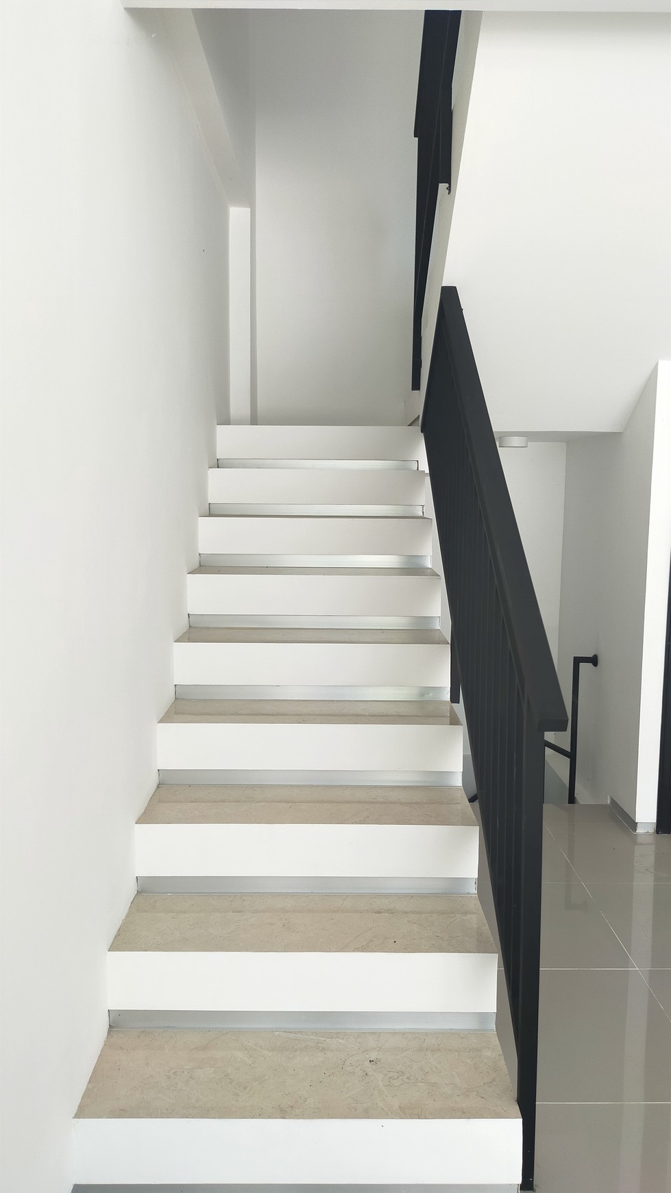 Ruko Baru 5 Lantai Seberang Puskesmas Pasar Minggu