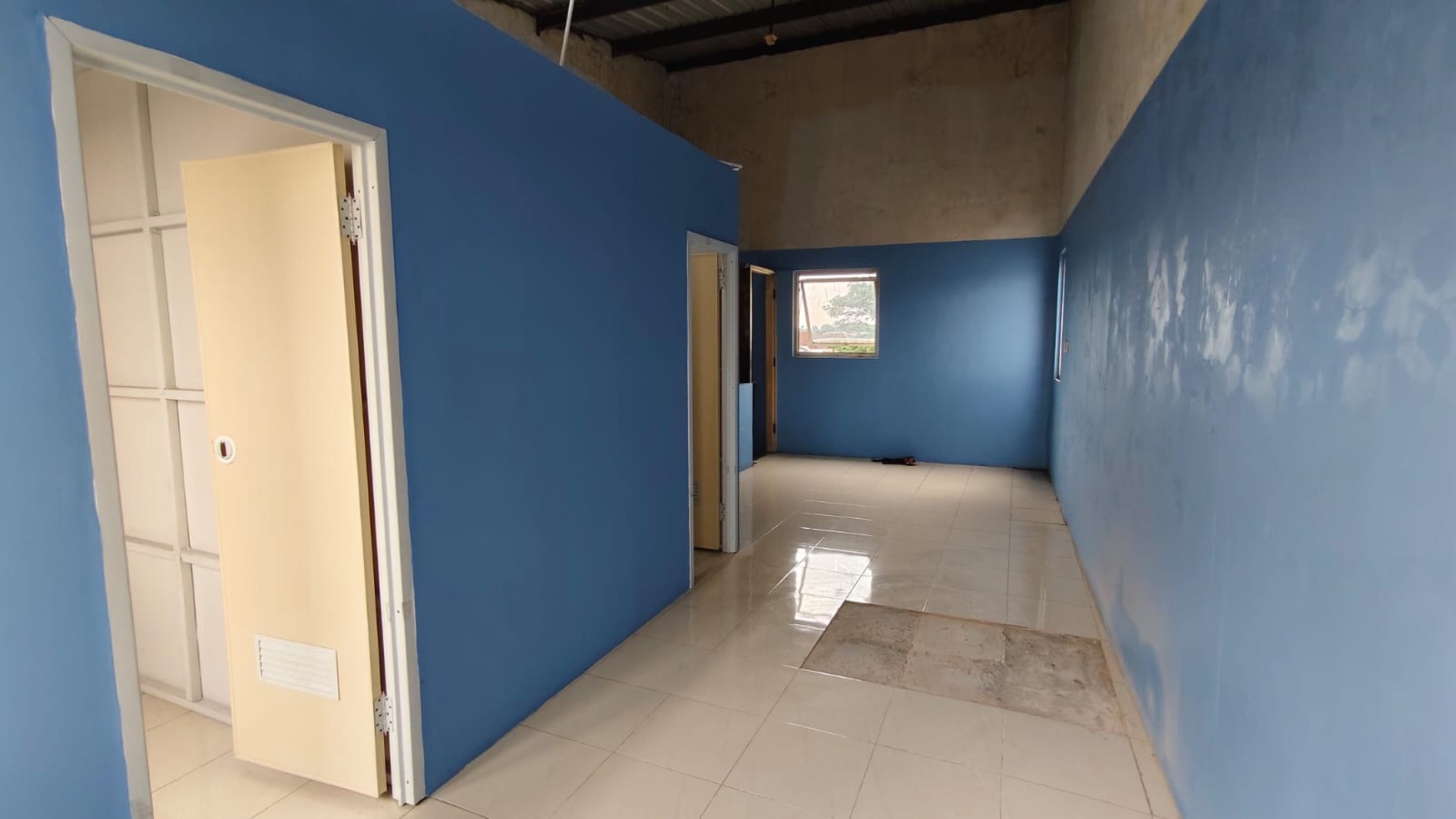 Ruko Siap Pakai Jalan Utama Grand Wisata Strategis 2,5 Lantai Bekasi