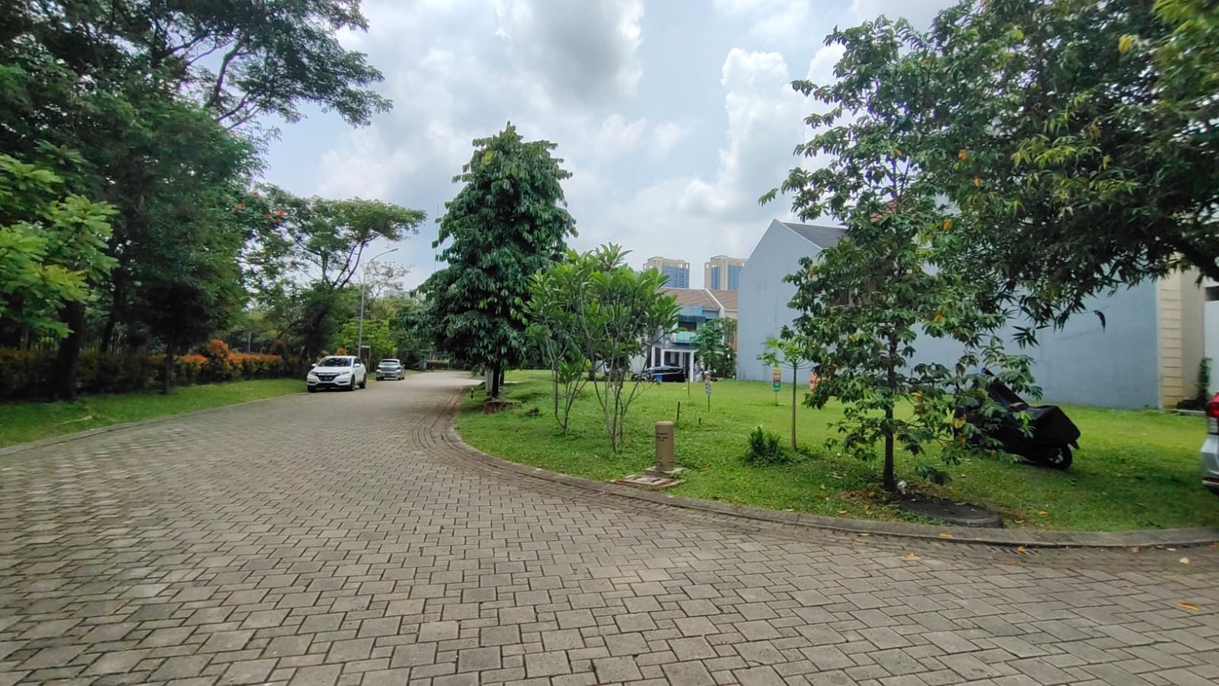 KAVLING FORESTA ALBERA BSD CITY, Dekat AEON Mall