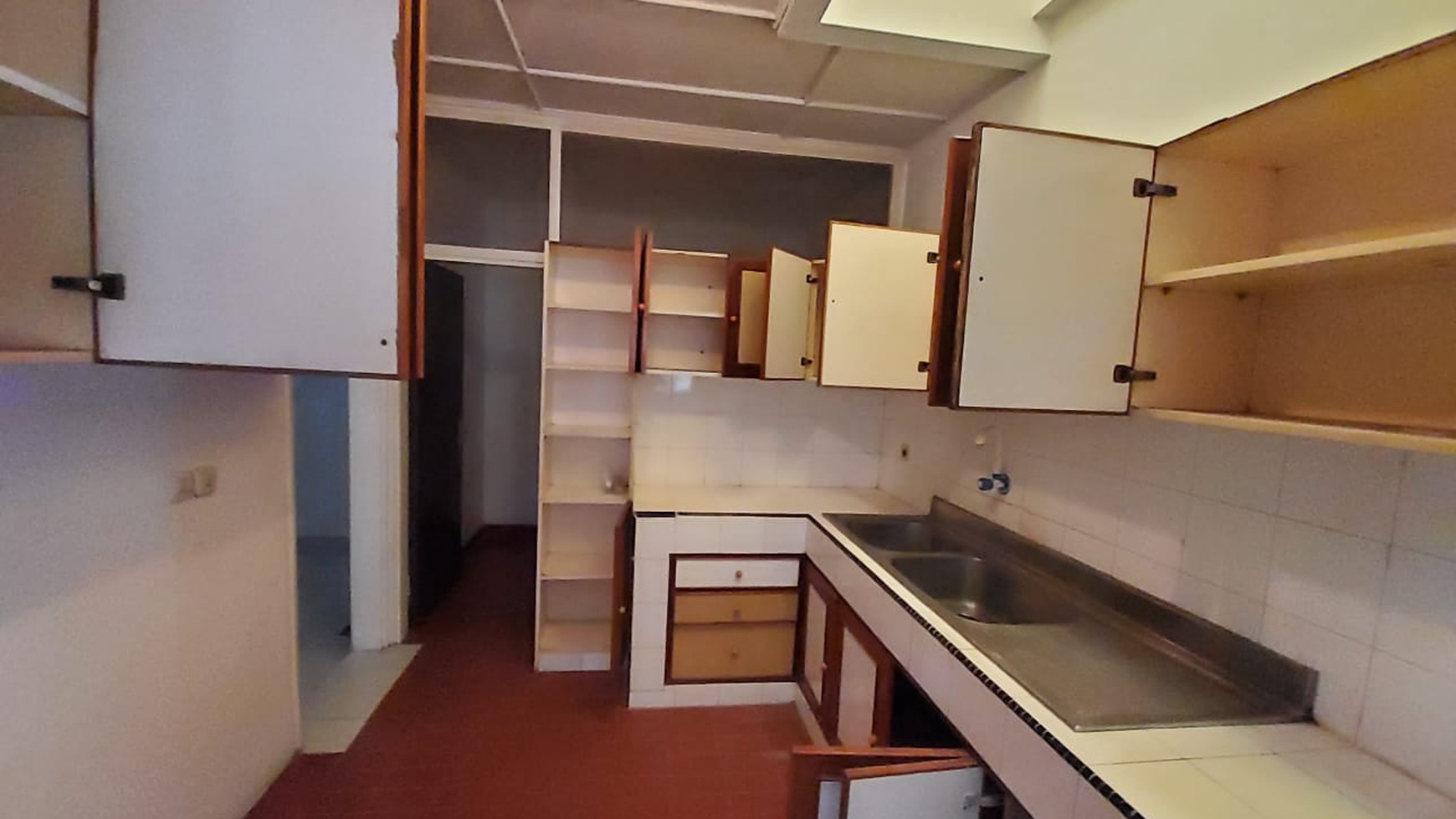 Rumah Lokasi Strategis Cocok untuk Perkantoran Akses dekat Jl Mampang Prapatan Raya..