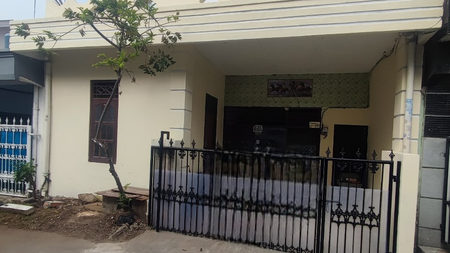 Dijual Rumah Di Perumahan Harapan Baru I, Jalan Pinang