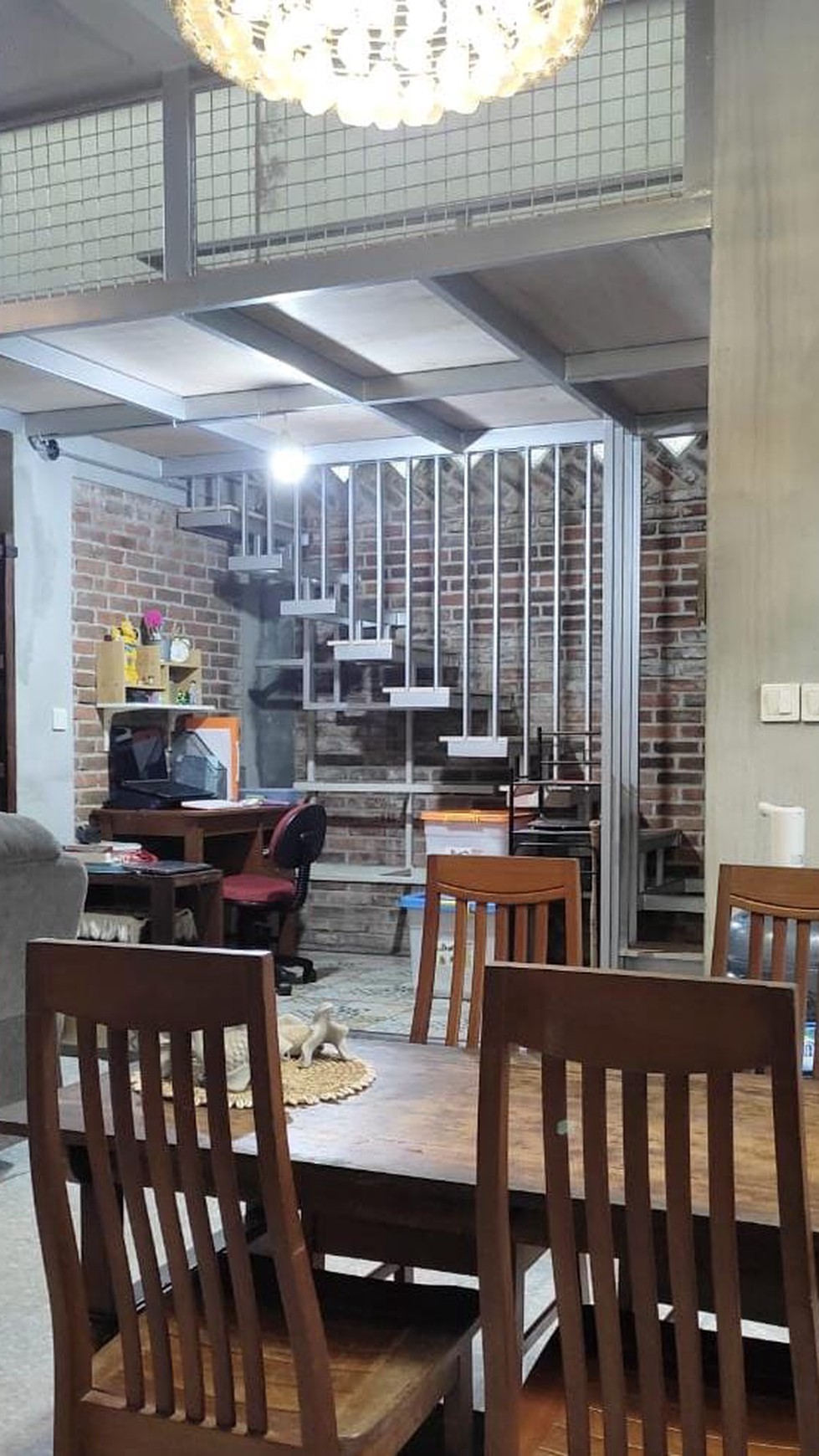 Jual Rumah Desain Minimalis CIRENDUE