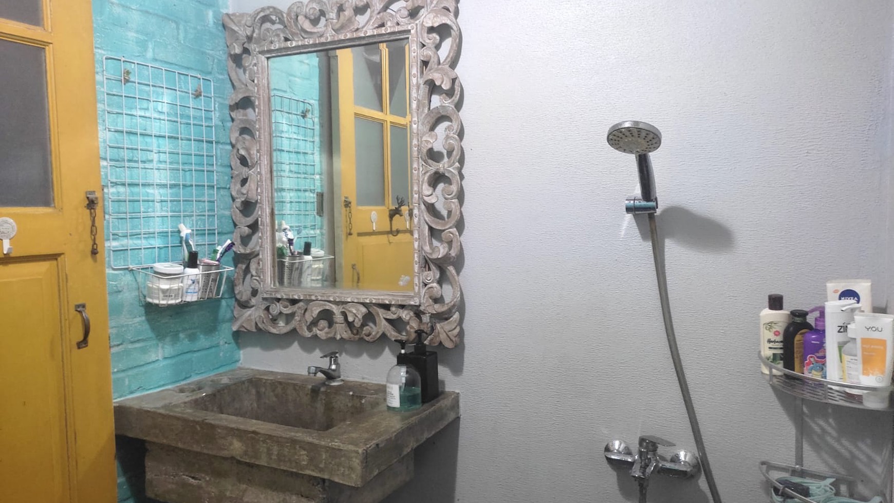 Jual Rumah Desain Minimalis CIRENDUE