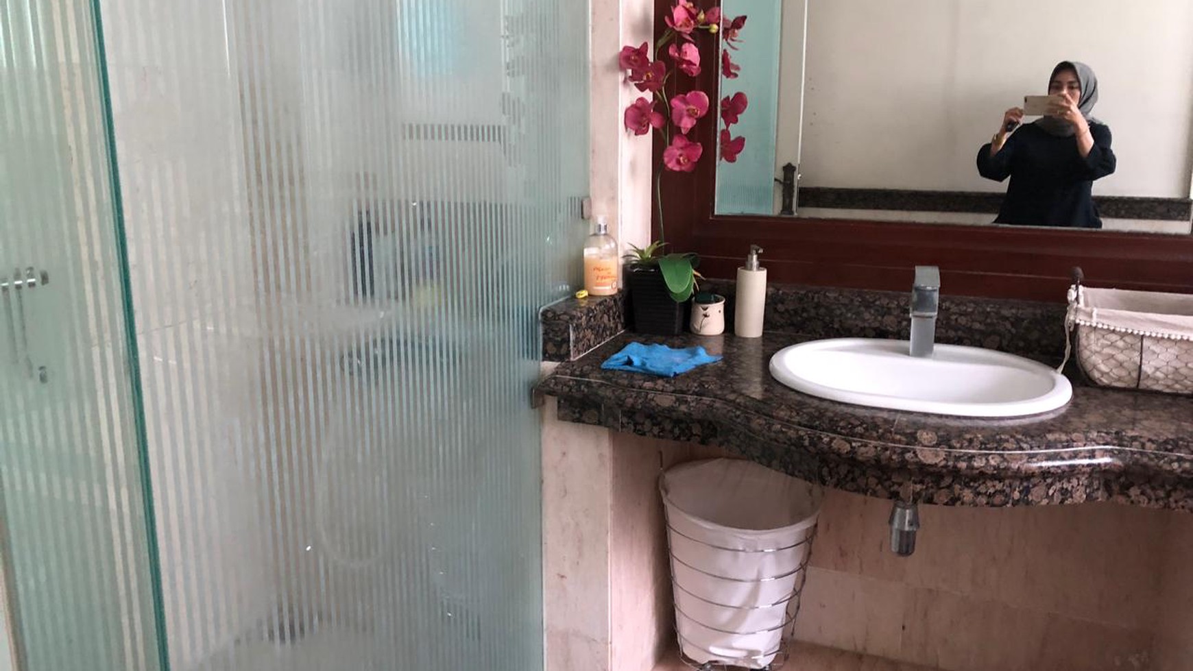 DIJUAL RUMAH CANTIK MODEL MEDITERANIAN HARGA KOMPETITIF, DI AREA EXCLUSIVE SELATAN JAKARTA.
