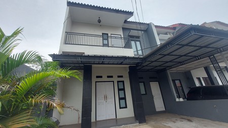 Disewakan Rumah 2 Lantai di Green Nature Cinere