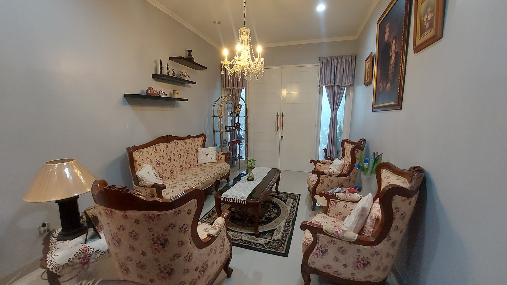 Rumah Bagus dan Nyaman di Villa Delima Lebak Bulus