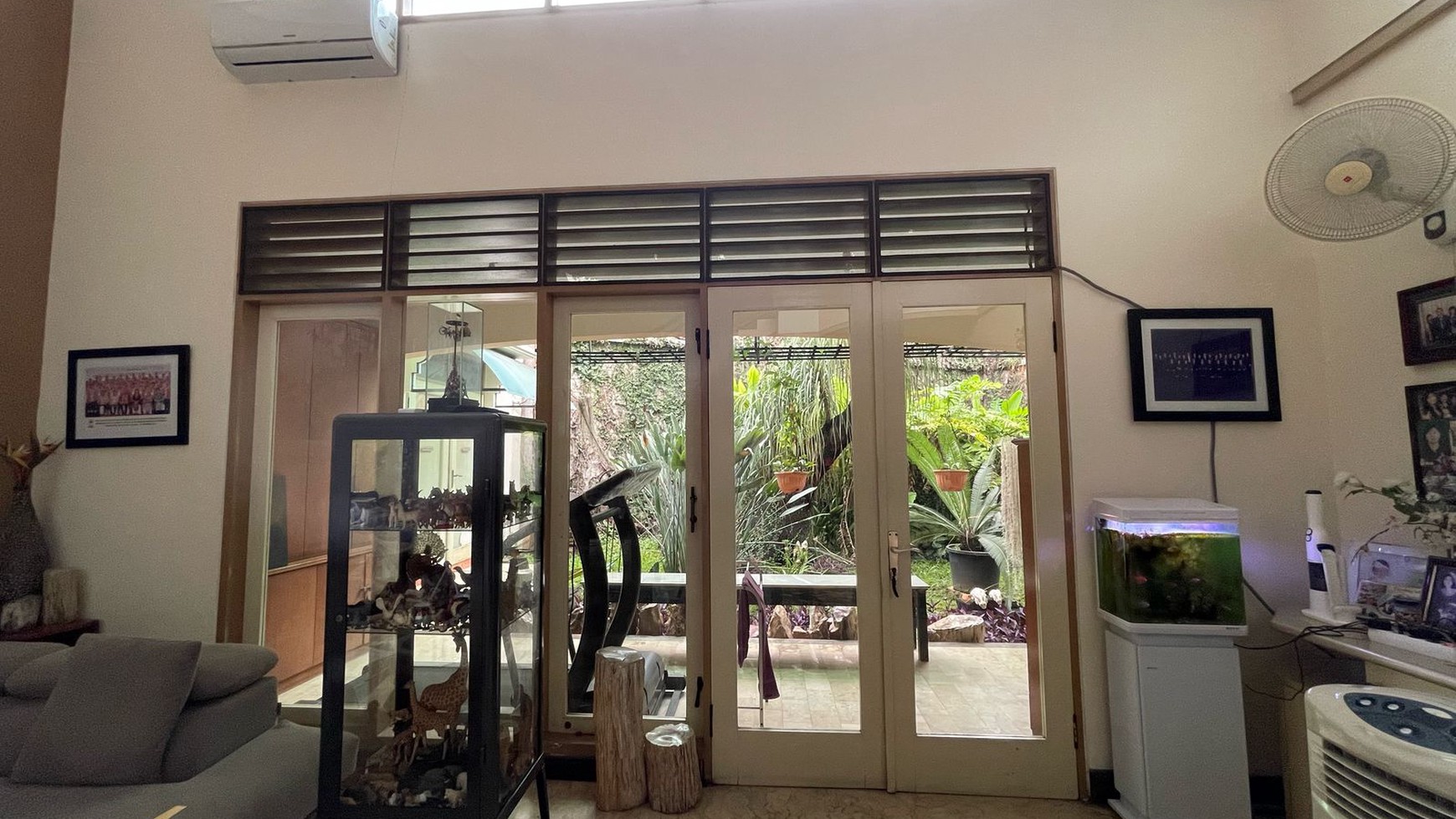 Rumah Asri di Kemanggisan dekat Binus