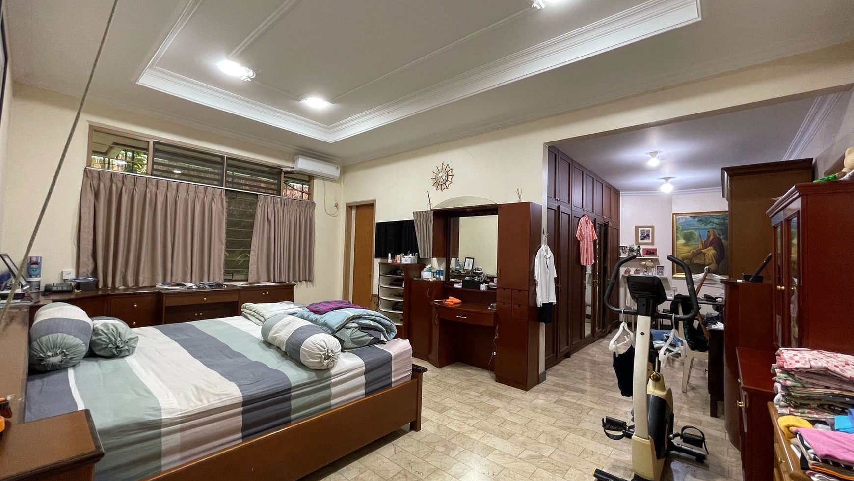 Rumah Asri di Kemanggisan dekat Binus