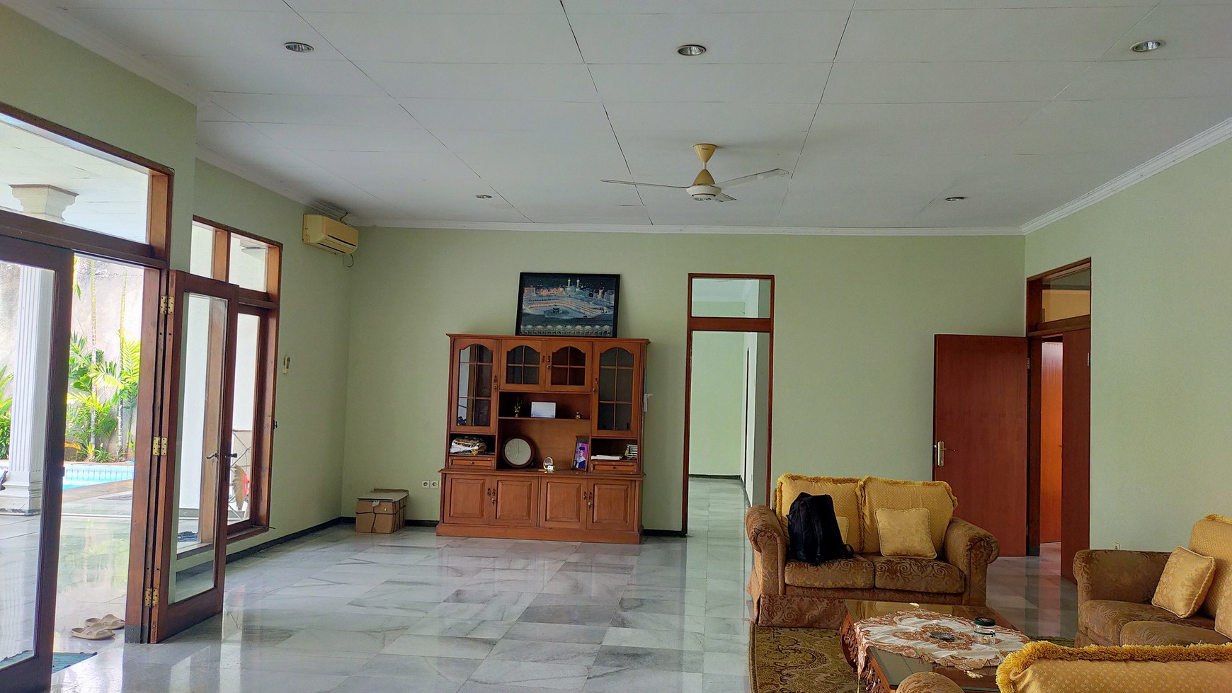 Dua Unit Rumah Klasik di Zonasi Komersial K2 Area Cipete