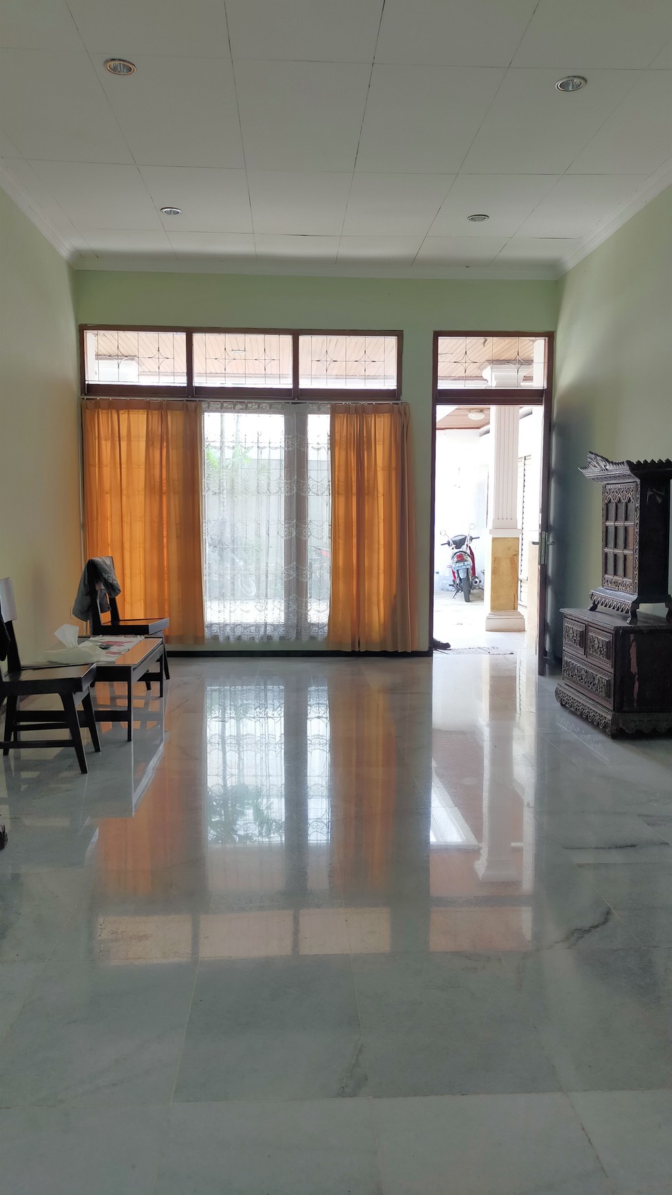 Dua Unit Rumah Klasik di Zonasi Komersial K2 Area Cipete