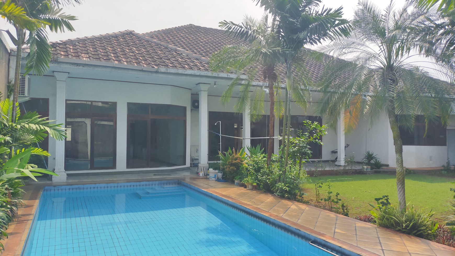 Dua Unit Rumah Klasik di Zonasi Komersial K2 Area Cipete