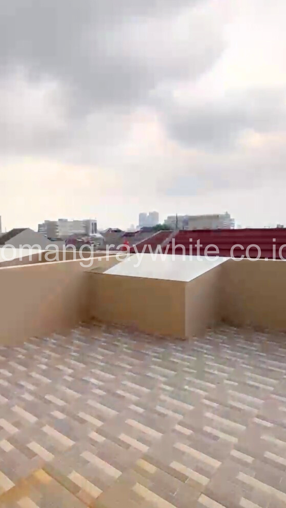 Rumah Baru Dijual di Tomang