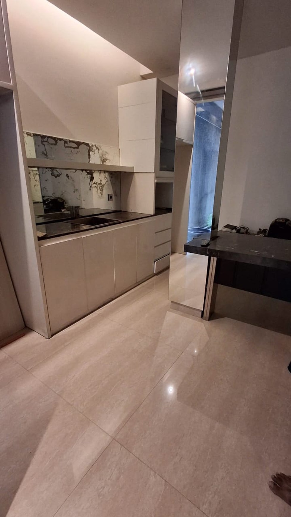 Rumah Bagus Ozone Residence Dalam Cluster Ada Club House di Bintaro Pesanggrahan Jakarta Selatan. 