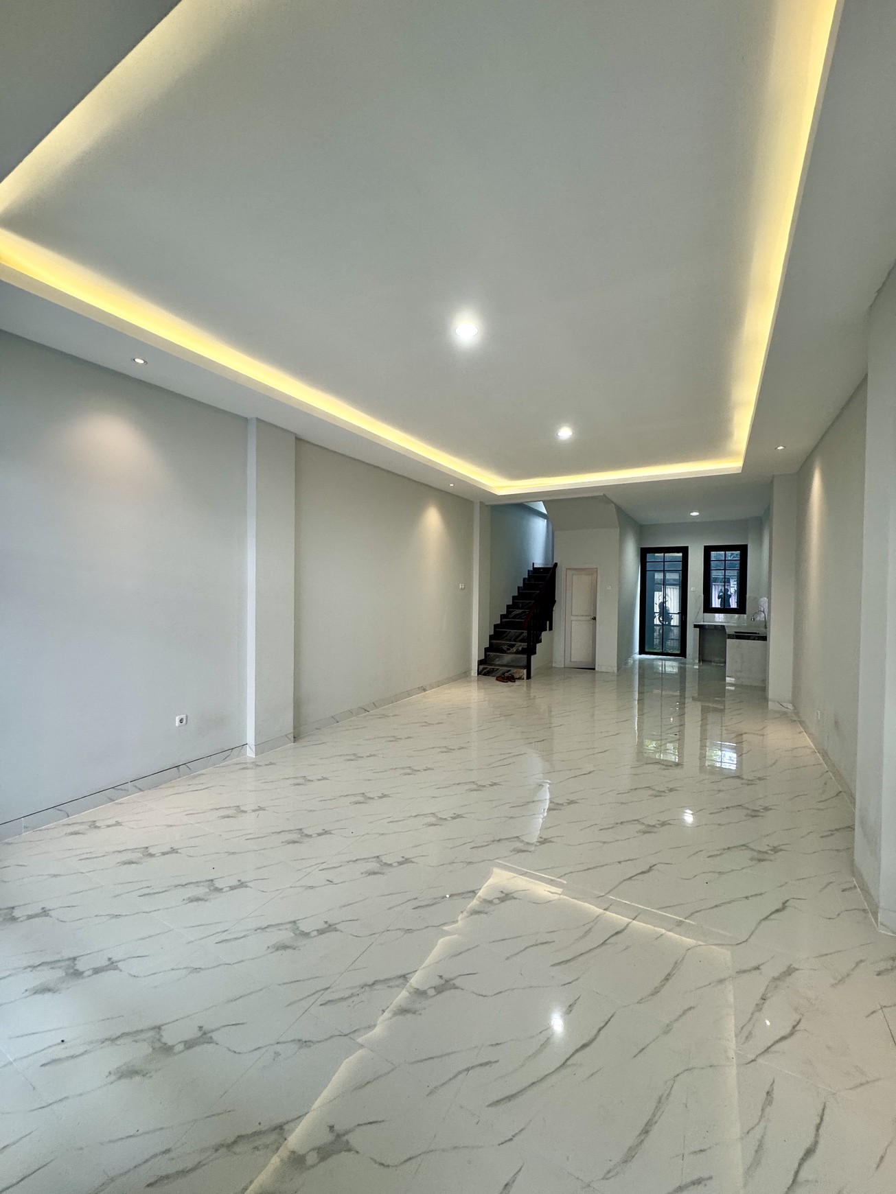 Dijual Ruko di Jalan Setia Warga Jelambar Baru, Jakarta Barat