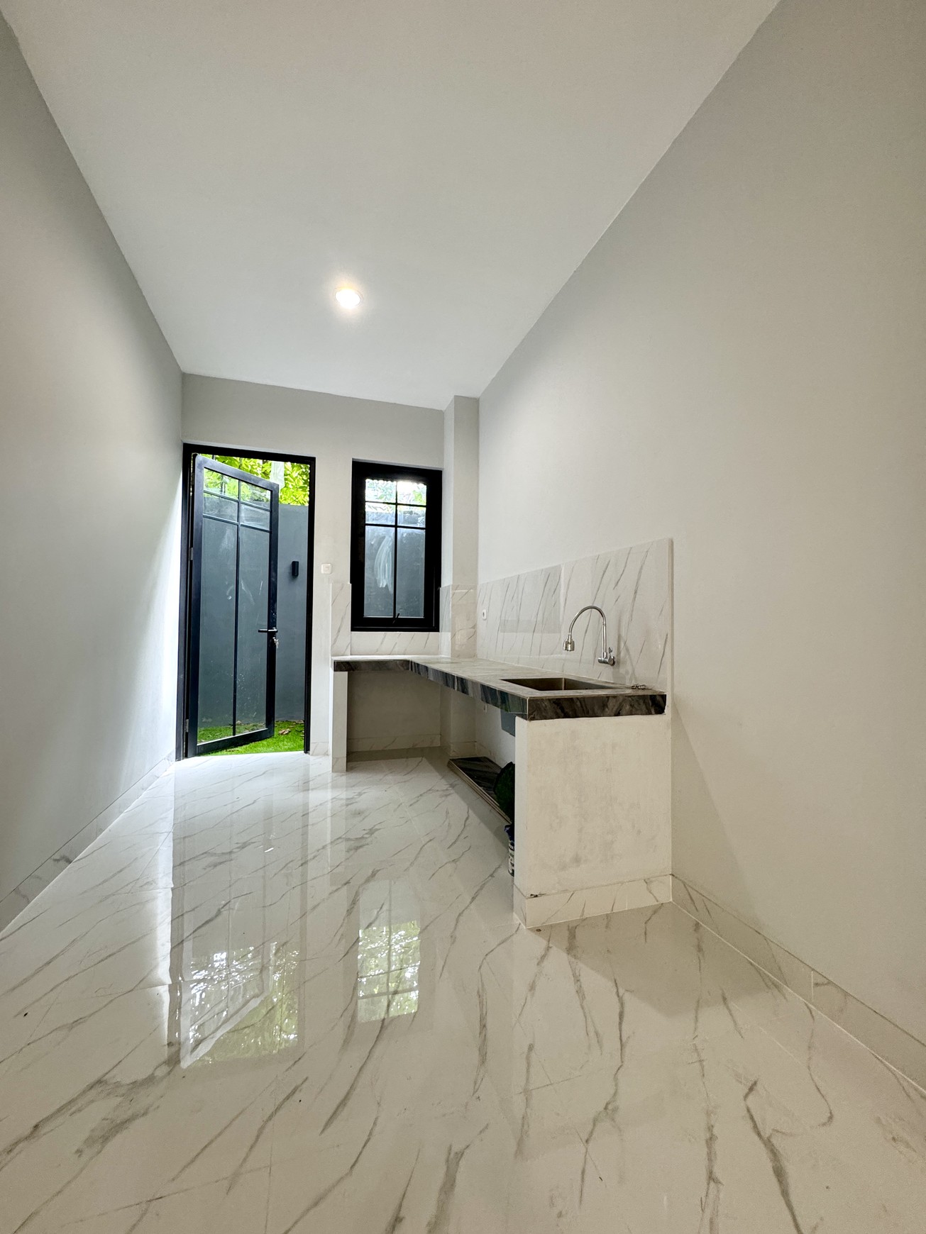 Dijual Ruko di Jalan Setia Warga Jelambar Baru, Jakarta Barat