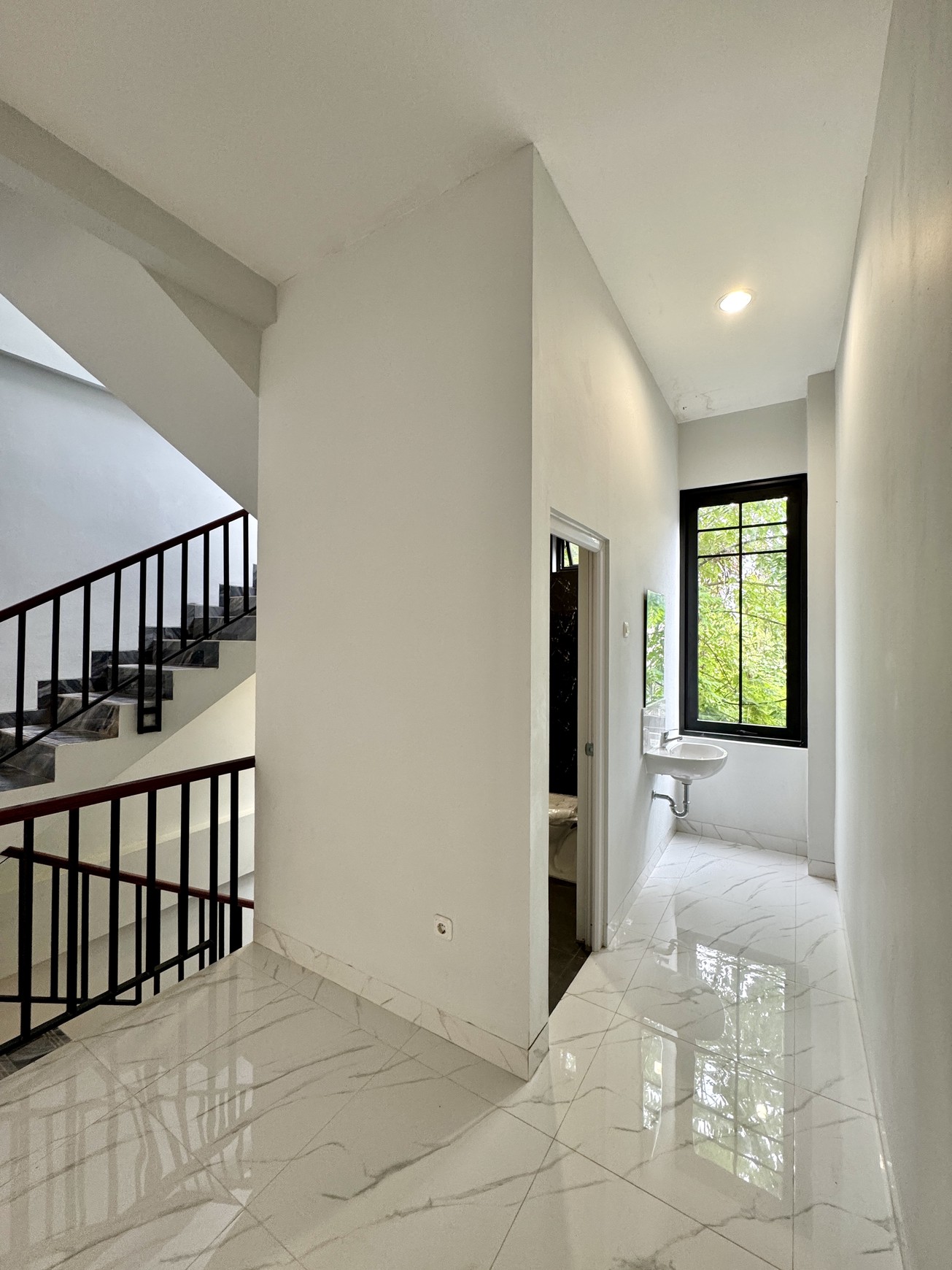Dijual Ruko di Jalan Setia Warga Jelambar Baru, Jakarta Barat