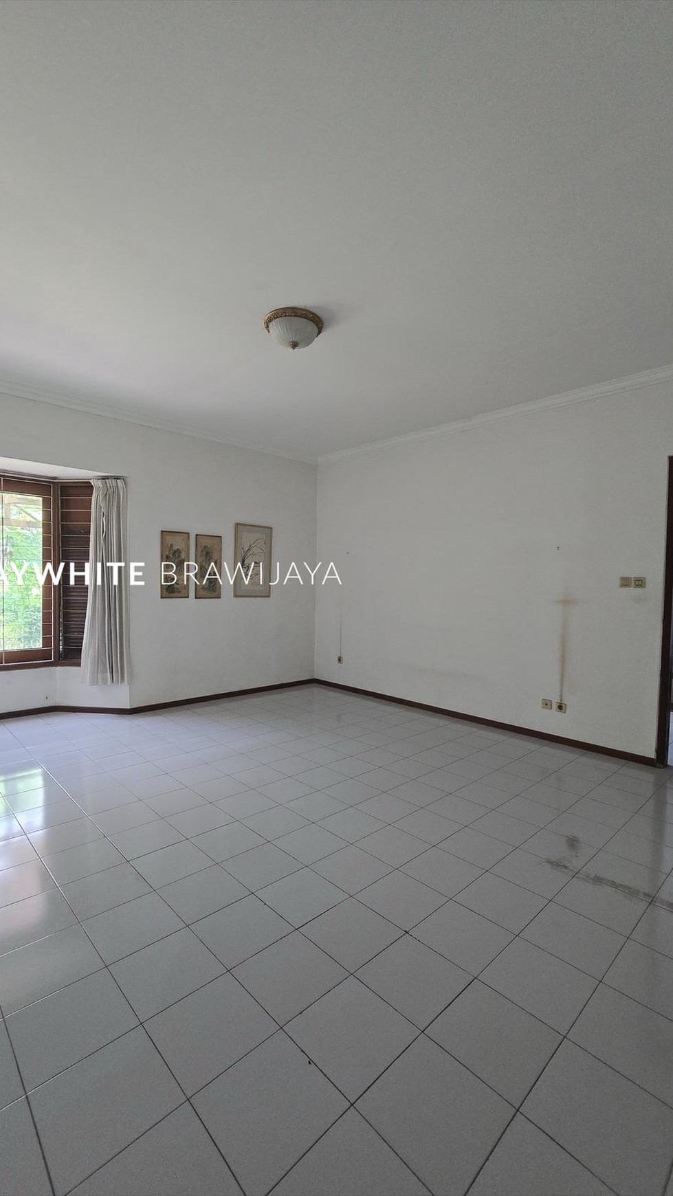 Rumah Hitung Tanah Area Cirendeu Lebak Bulus