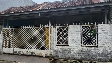 Rumah Siap Huni dengan Hunian Nyaman dan Asri di @Bintaro Jaya, Sektor 5.