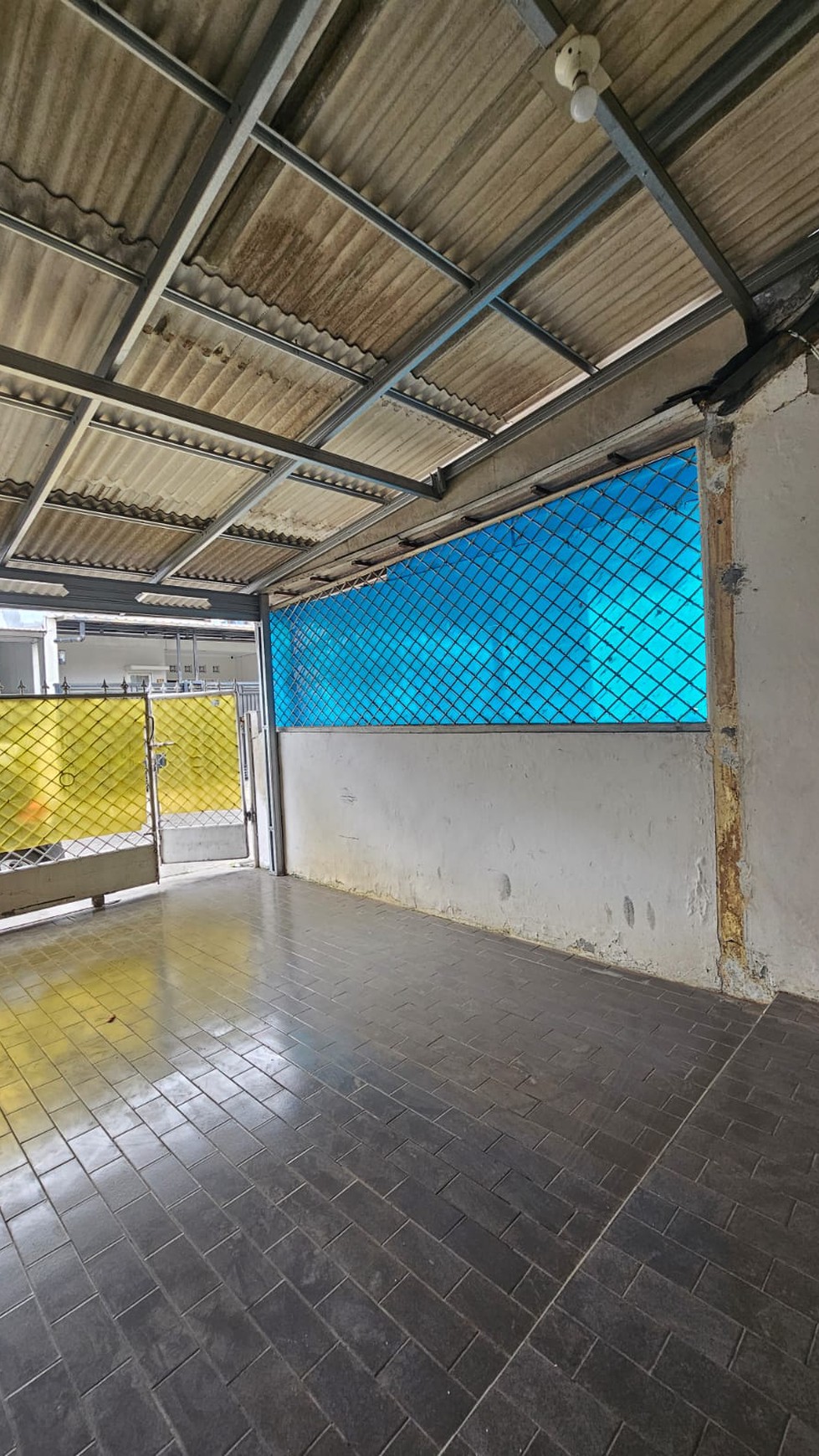 Rumah Siap Huni dengan Hunian Nyaman dan Asri di @Bintaro Jaya, Sektor 5.