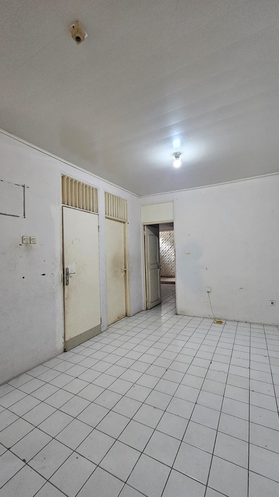 Rumah Siap Huni dengan Hunian Nyaman dan Asri di @Bintaro Jaya, Sektor 5.
