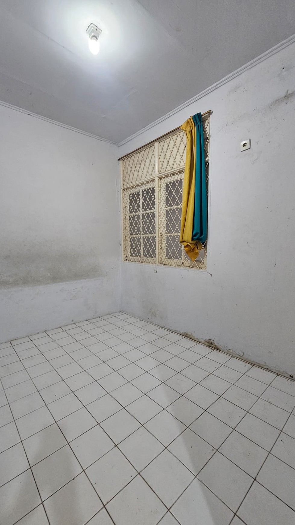 Rumah Siap Huni dengan Hunian Nyaman dan Asri di @Bintaro Jaya, Sektor 5.