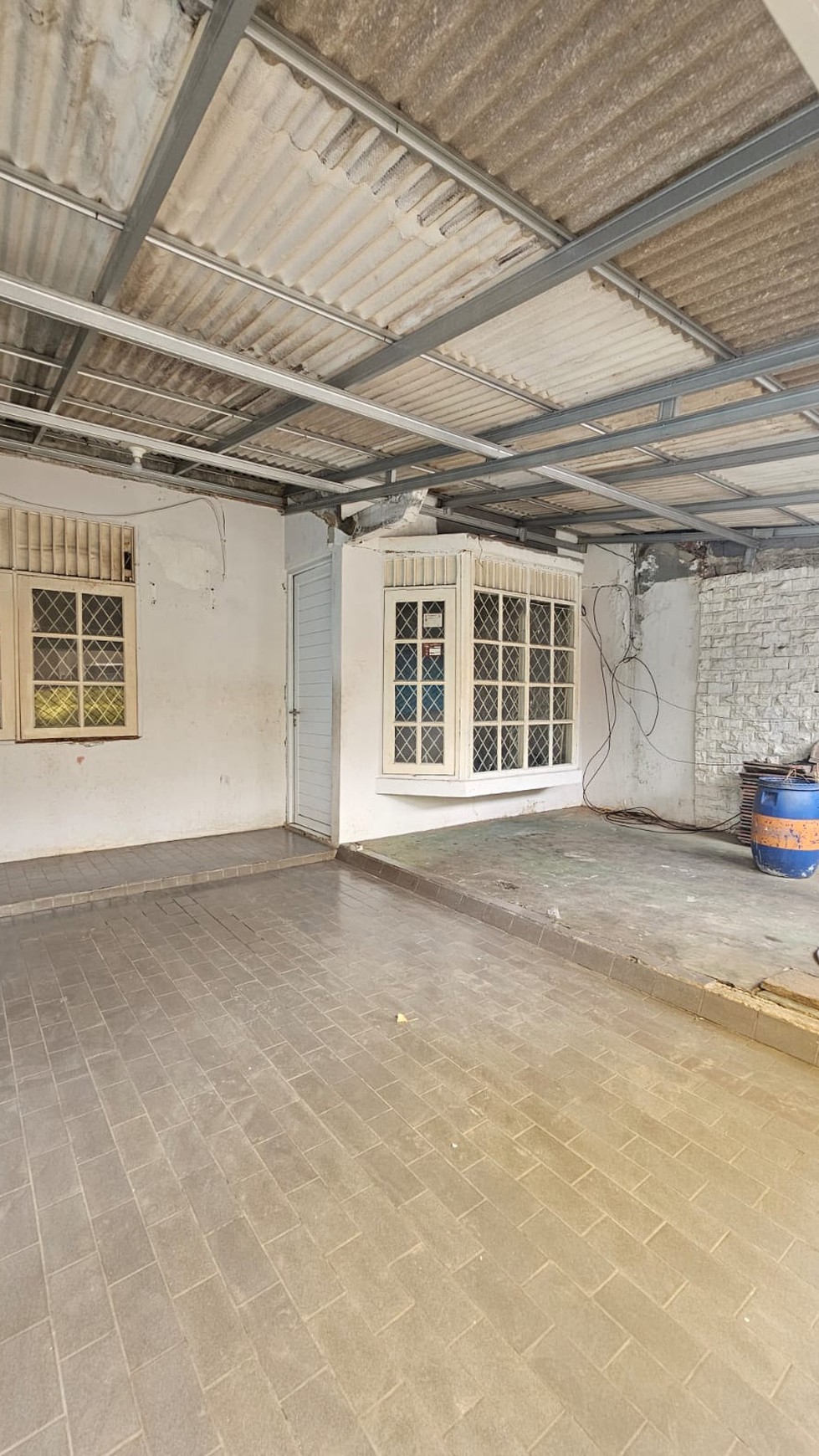 Rumah Siap Huni dengan Hunian Nyaman dan Asri di @Bintaro Jaya, Sektor 5.