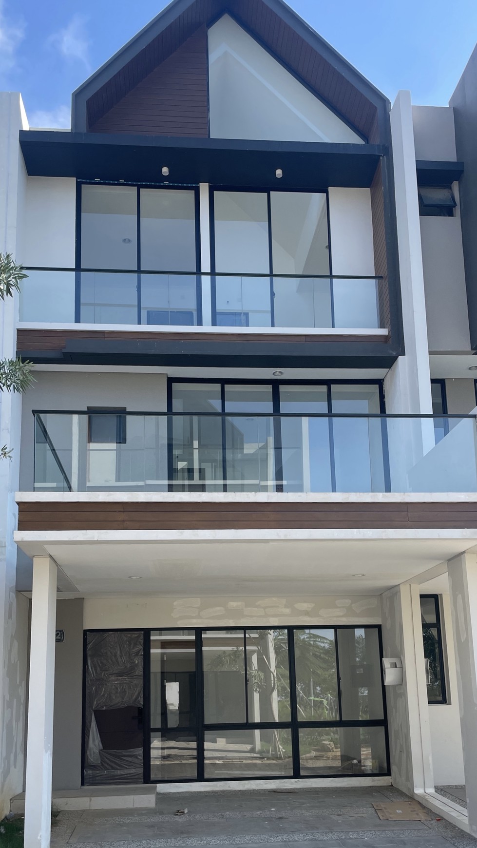 Rumah Tumbuh Gaya Jepang Minimalis Osaka Residence PIK 2