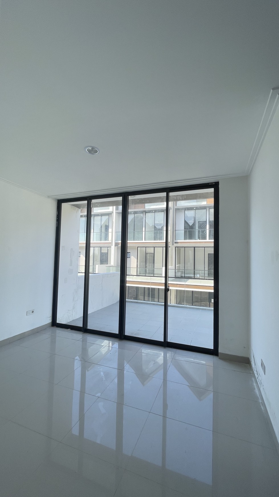 Rumah Tumbuh Gaya Jepang Minimalis Osaka Residence PIK 2