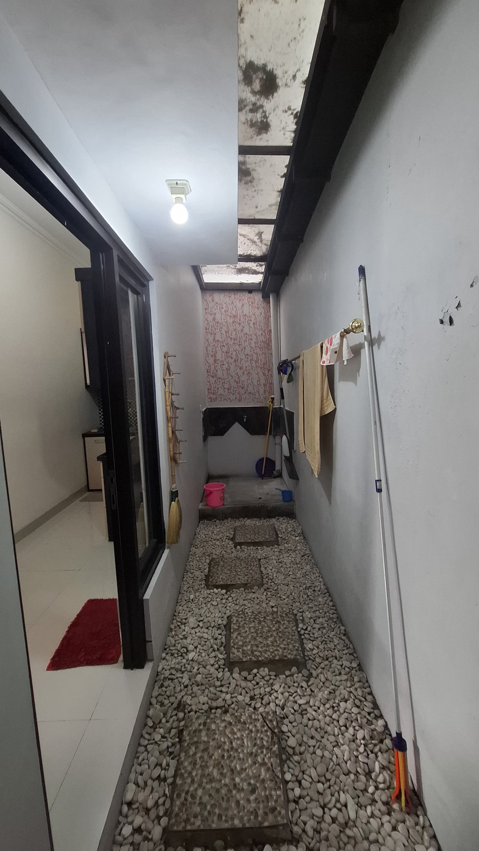 Rumah Modern Minimalis + Furniture Di Pondok Permai II Lokasi Startegis Dekat UGM  