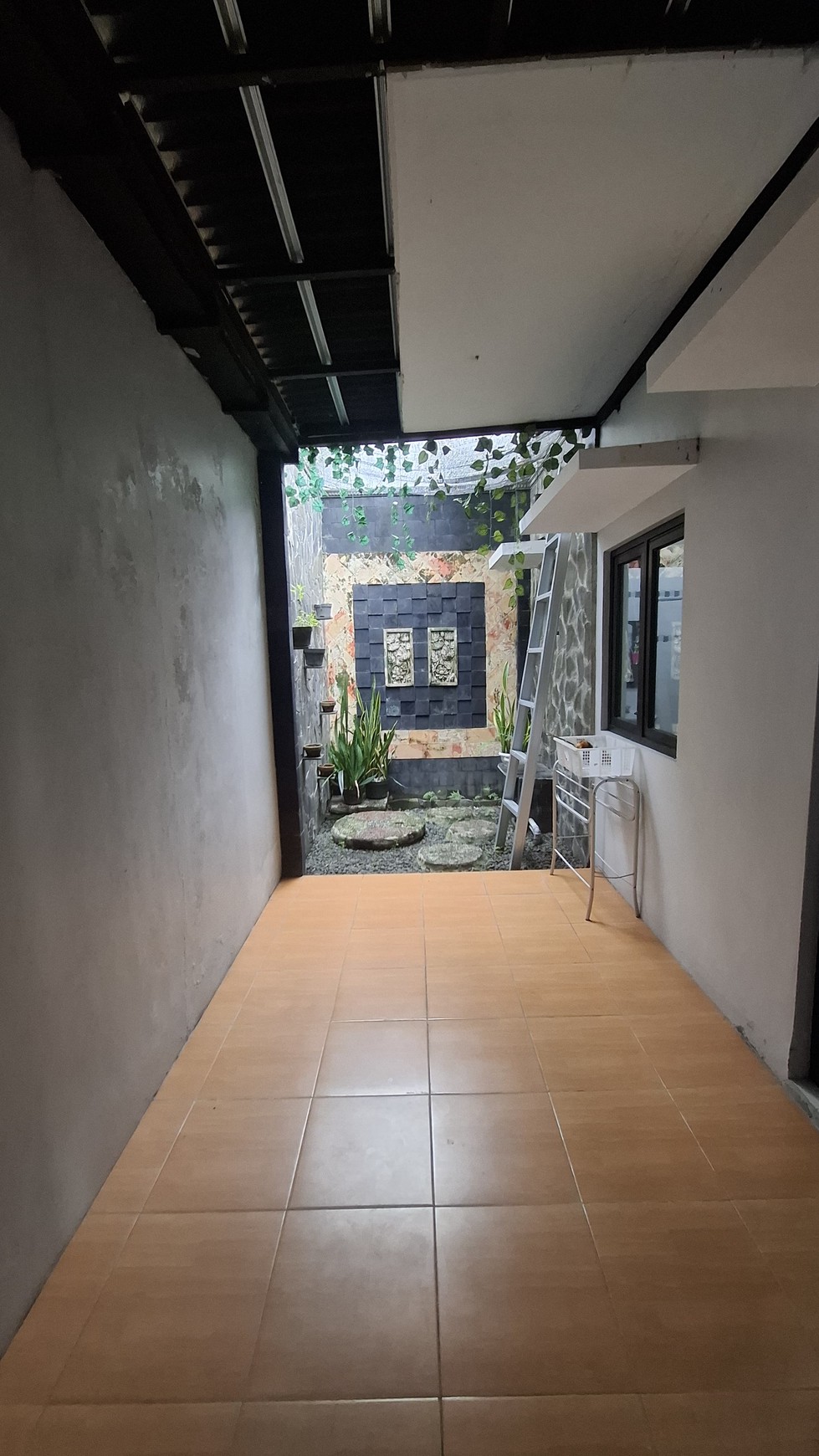 Rumah Modern Minimalis + Furniture Di Pondok Permai II Lokasi Startegis Dekat UGM  