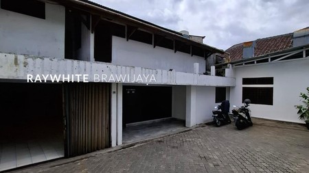 Rumah Lama Butuh Renovasi Area Kebayoran Baru