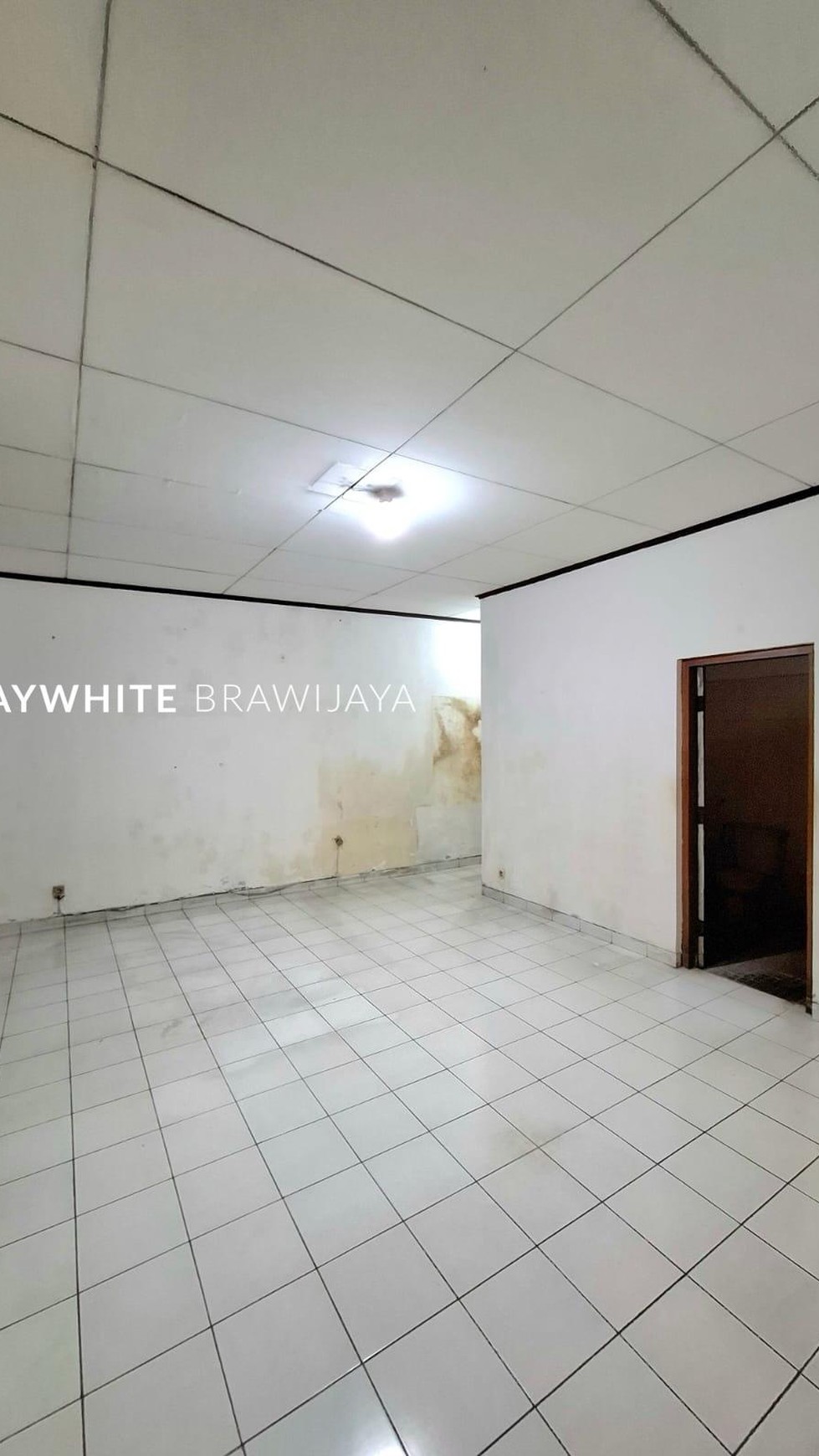 Rumah Lama Butuh Renovasi Area Kebayoran Baru