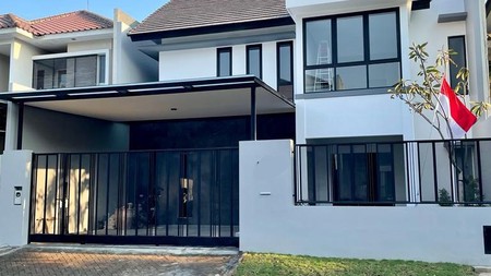 Rumah Baru Mewah Rp 6,99 M di area Graha Famili Surabaya Barat