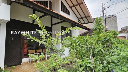 Rumah Lingkungan Tenang Area Mampang Prapatan 