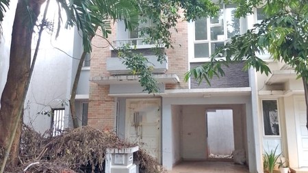 Rumah Hook di Edison Gading Serpong