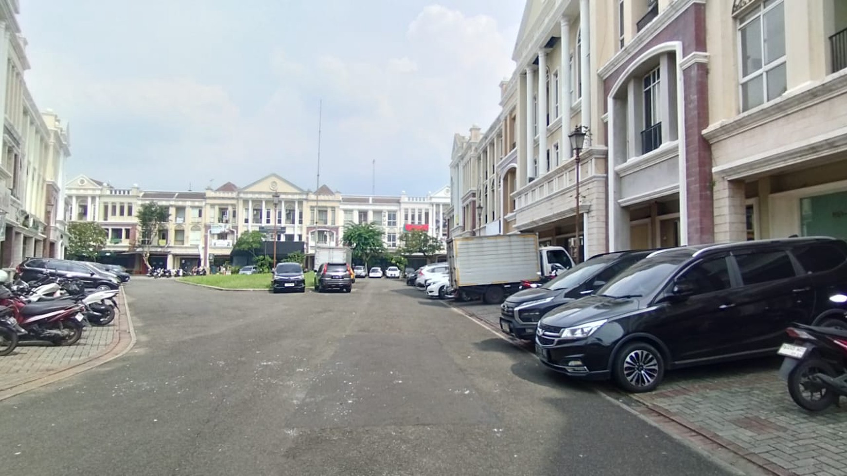 Disewa ruko strategis siap huni Graha Boulevard Gading Serpong