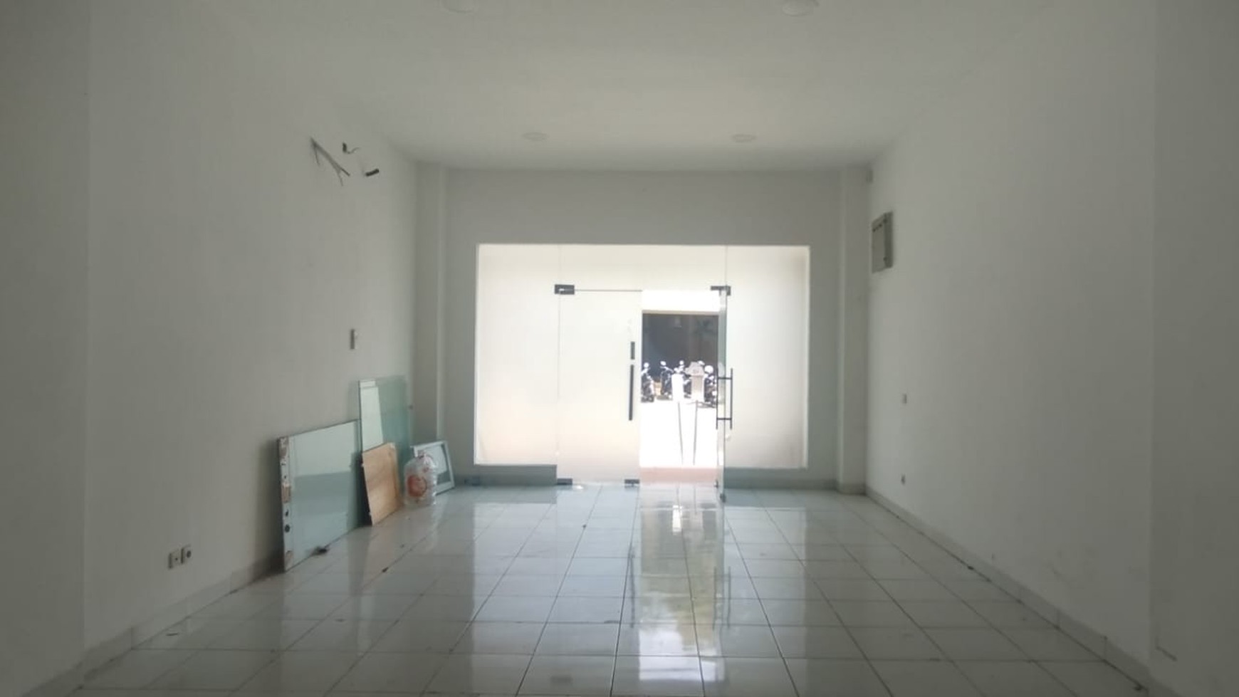 Disewa ruko strategis siap huni Graha Boulevard Gading Serpong