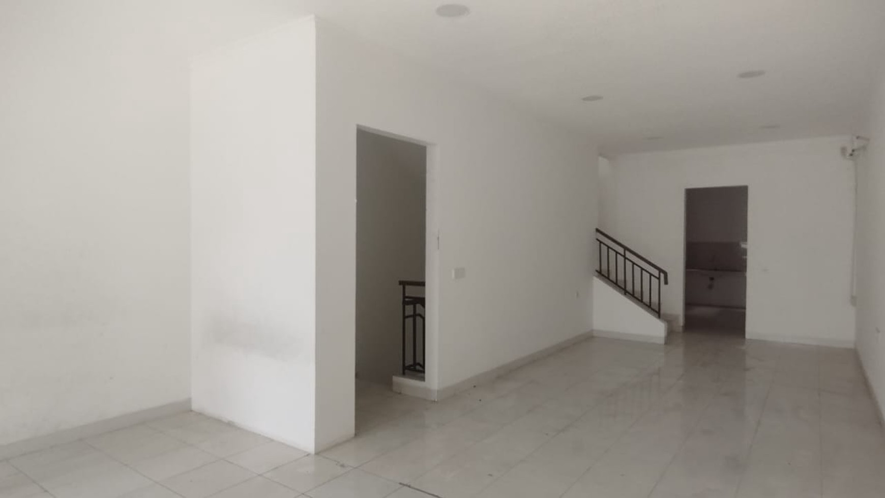 Disewa ruko strategis siap huni Graha Boulevard Gading Serpong