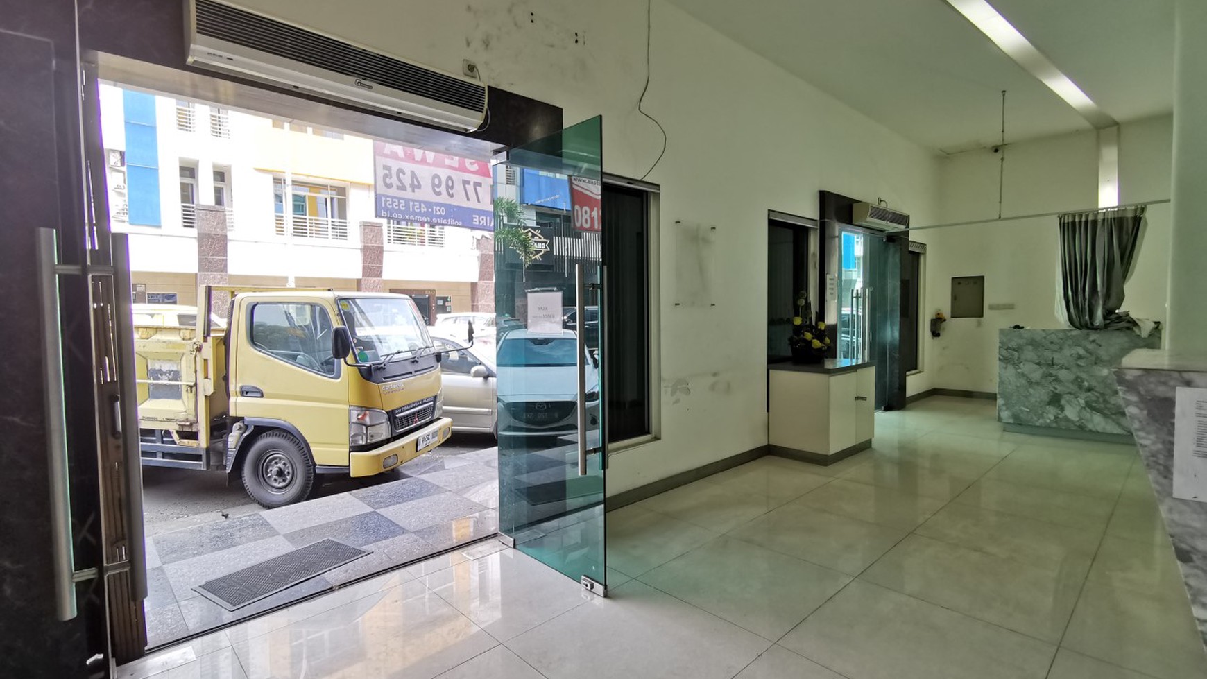 Ruko Hoek Kirana Boutique Office, Kelapa Gading