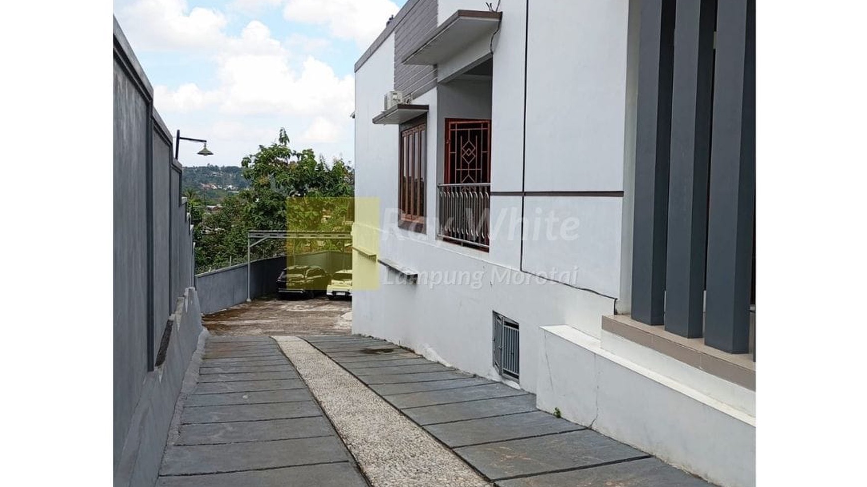 Dijual rumah mewah di Beringin Raya Kemiling