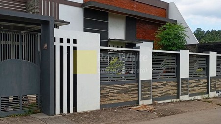 Dijual rumah mewah di Beringin Raya Kemiling