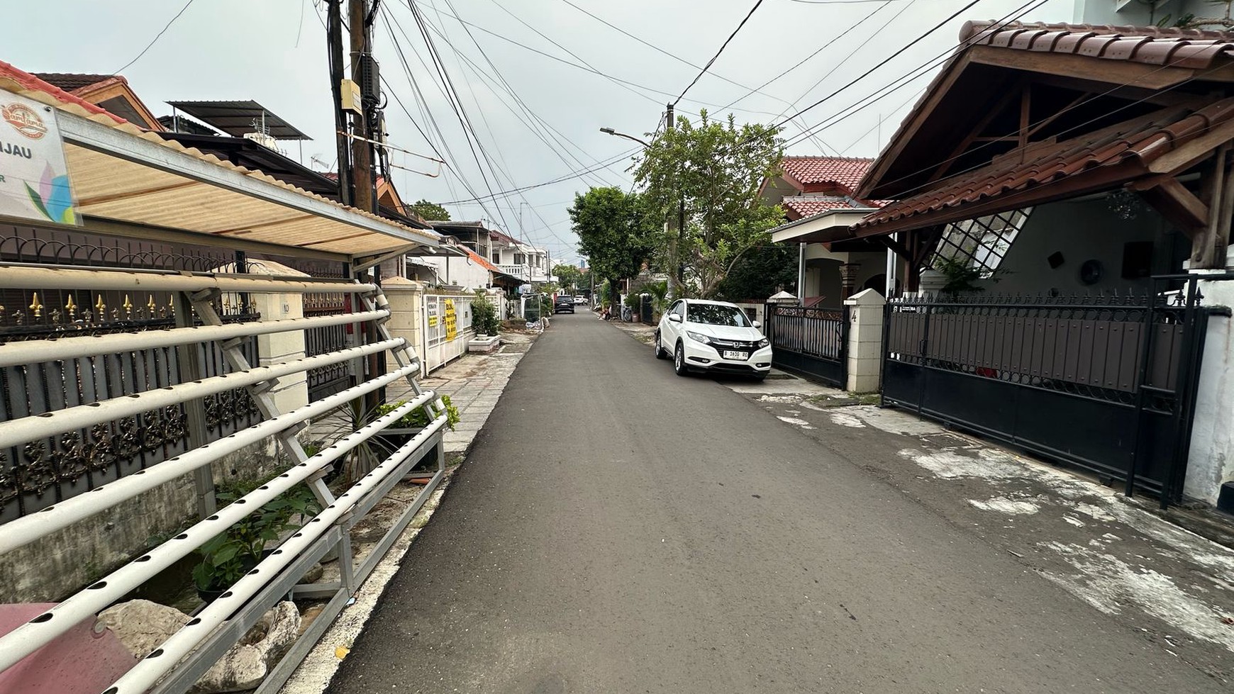 Dijual Rumah Tua di Cempaka Putih Timur 615m Hitung Tanah Saja Harga Menarik