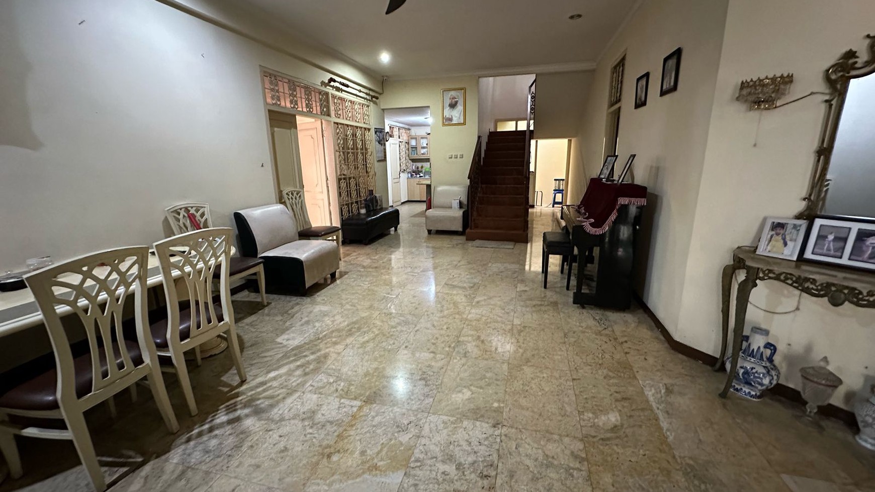 Rumah Siap Huni & Investasi, Lokasi Premium KT 5 di Pondok Indah Jakarta Selatan