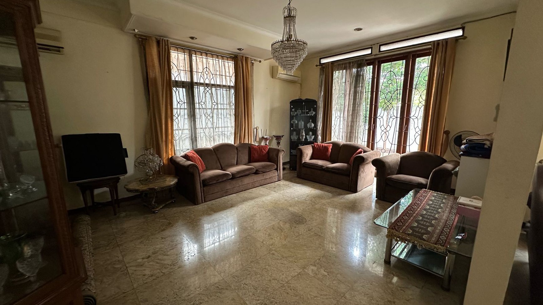 Rumah Siap Huni & Investasi, Lokasi Premium KT 5 di Pondok Indah Jakarta Selatan