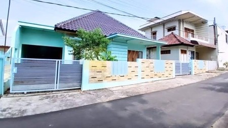 Dijual Rumah + Ruko