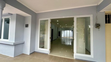 Rumah Luas Full Renov di Nirwana Eksekutif Surabaya Timur