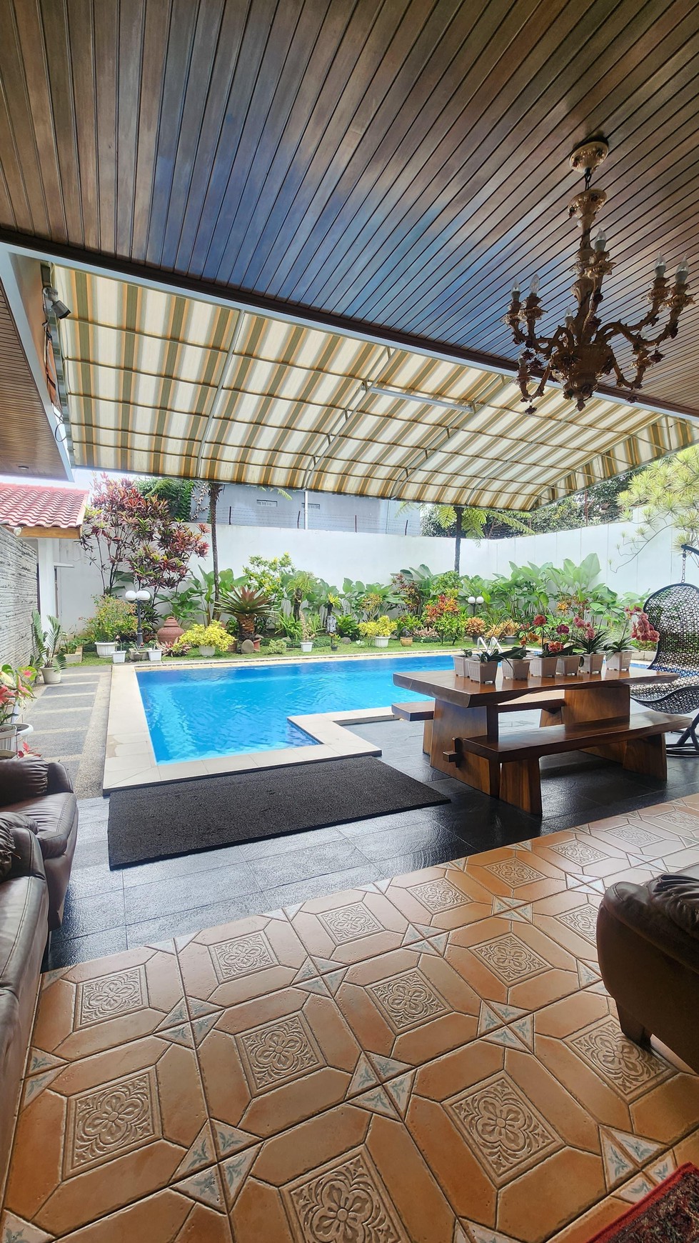 Rumah Hitung Tanah Area Cipete